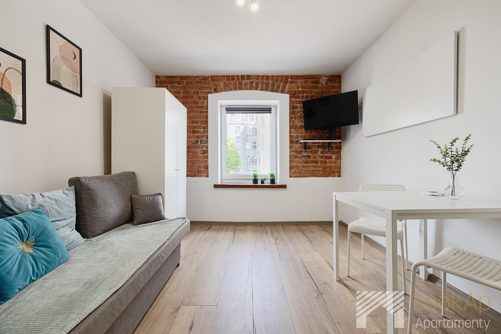 Nawrot 55 Street By Lookap *